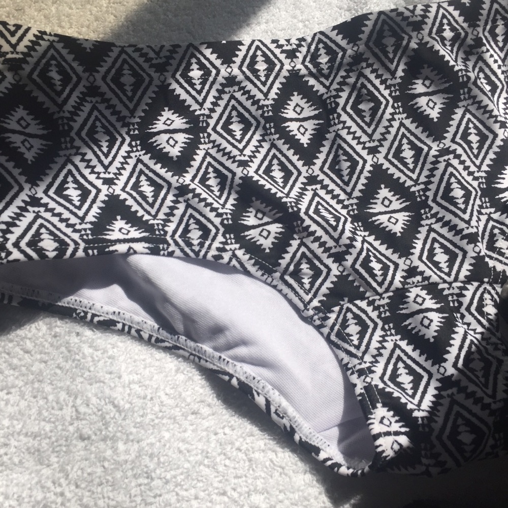 MEN’S SWIM BRIEFS